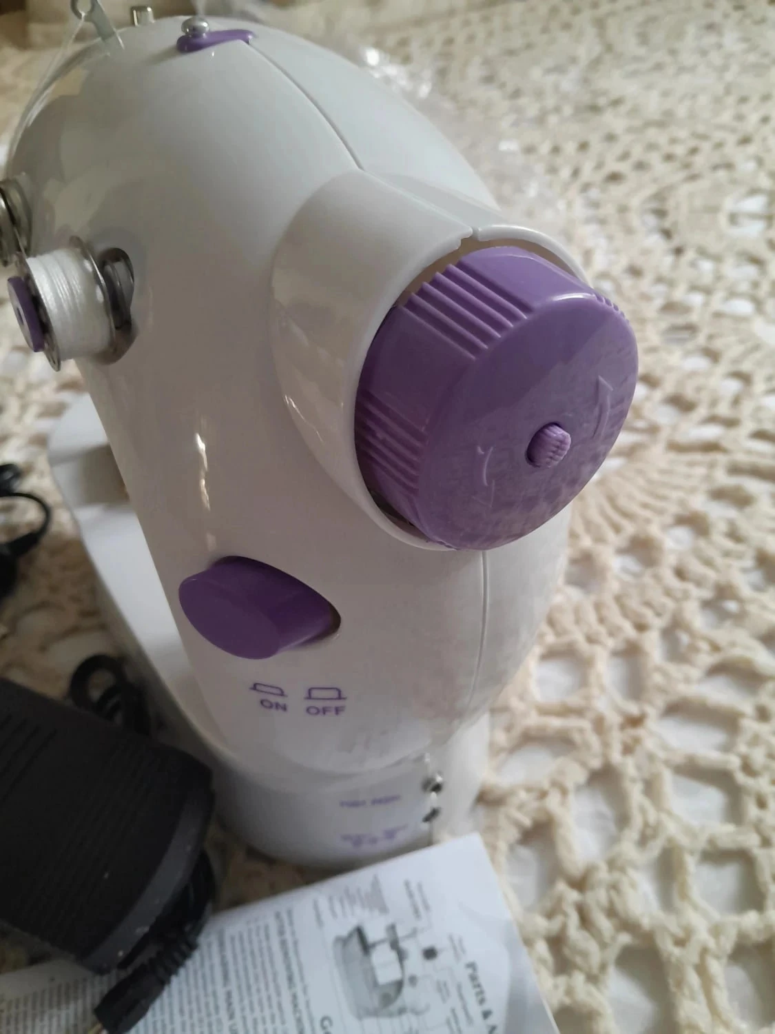 Mini máquina de costura para pequenos trabalhos em casa, bainhas, roupas rasgadas etc. – photo 2